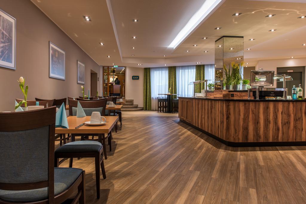 Akzent Hotel Koehler Гисен Экстерьер фото