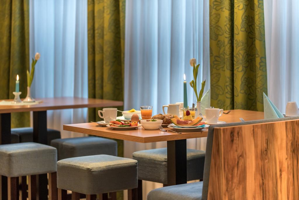 Akzent Hotel Koehler Гисен Экстерьер фото