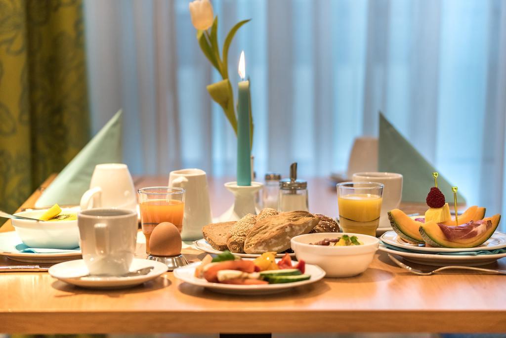 Akzent Hotel Koehler Гисен Экстерьер фото
