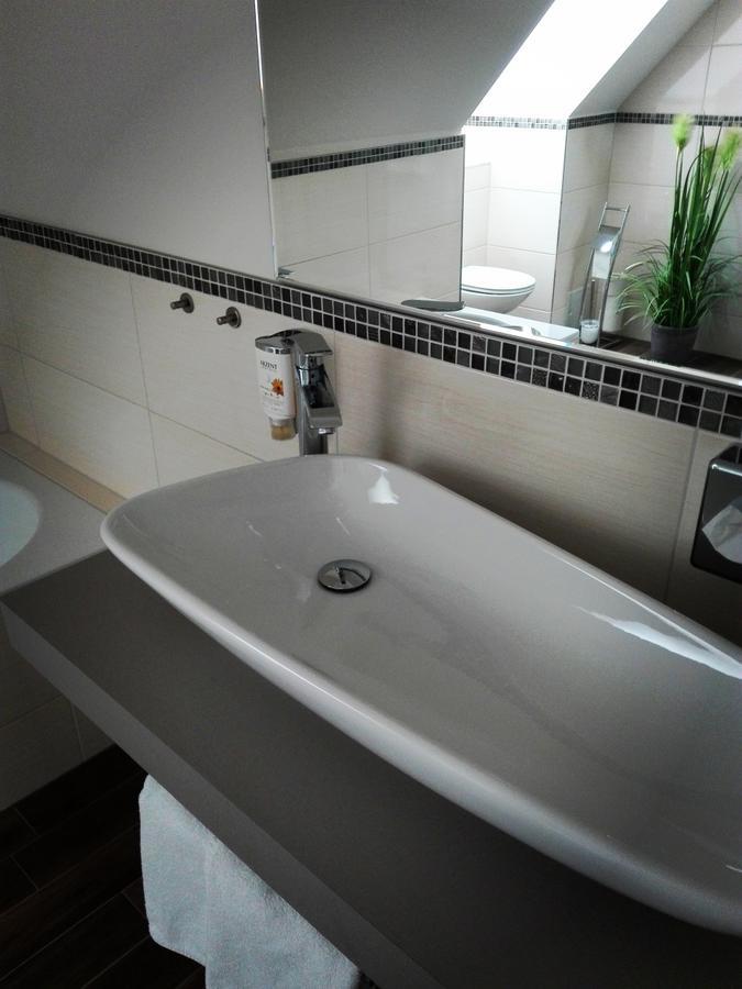 Akzent Hotel Koehler Гисен Экстерьер фото