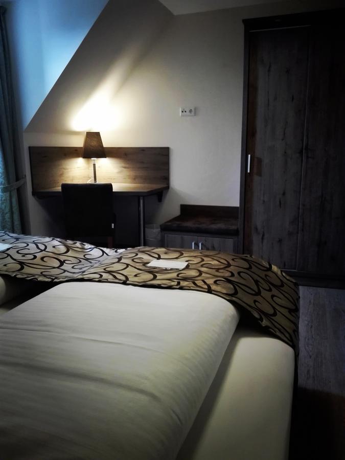 Akzent Hotel Koehler Гисен Экстерьер фото