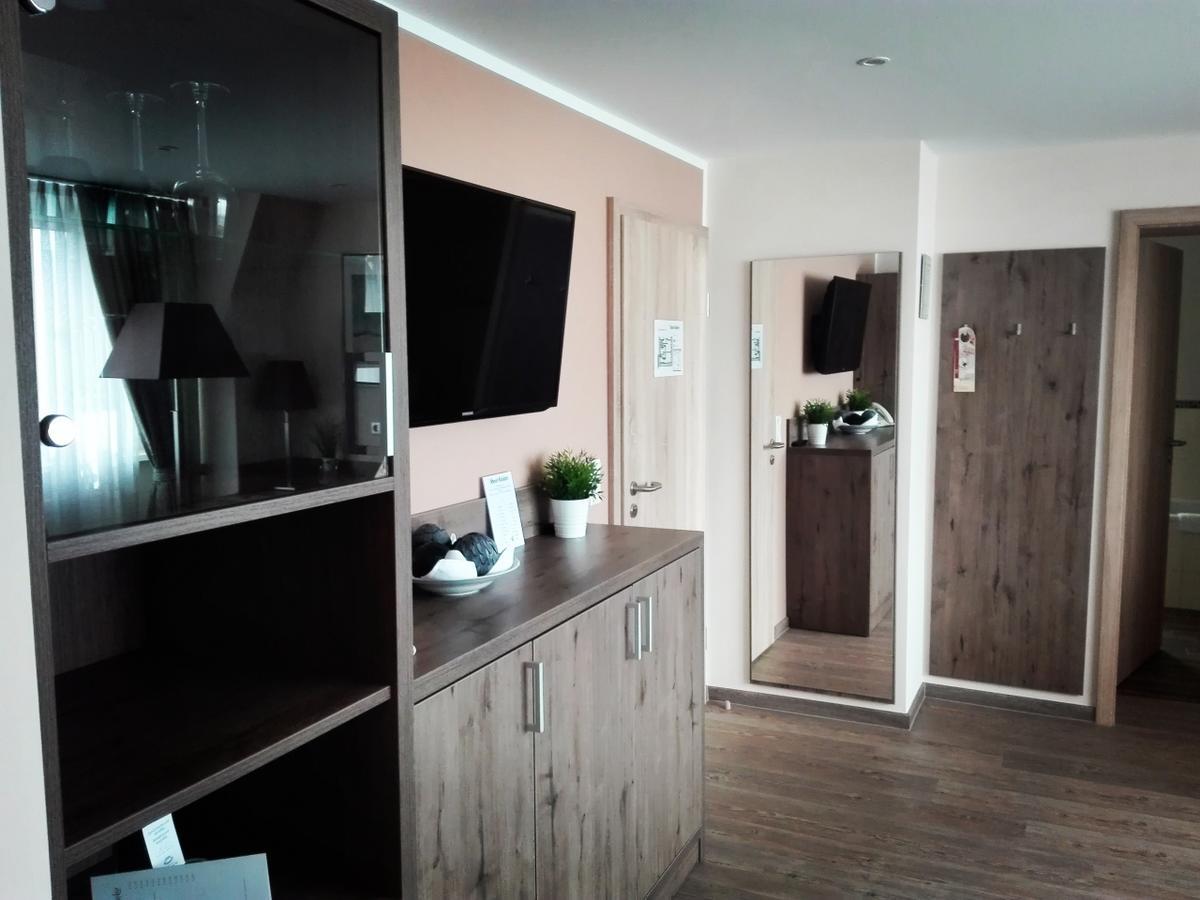 Akzent Hotel Koehler Гисен Экстерьер фото