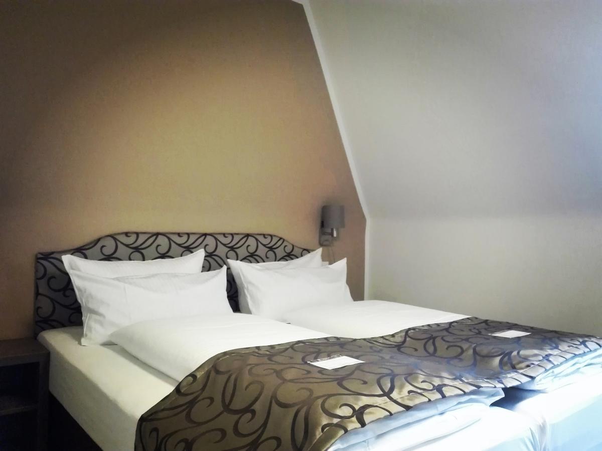 Akzent Hotel Koehler Гисен Экстерьер фото